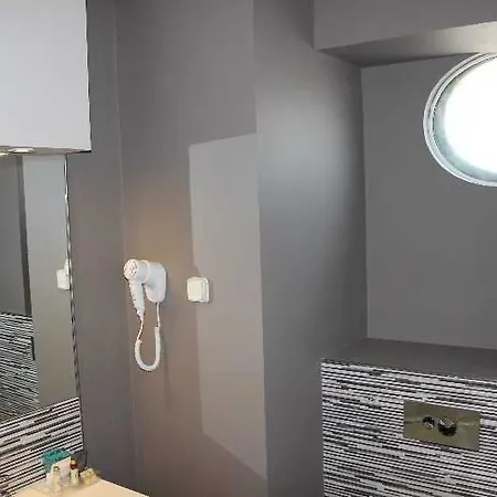 Aqua Ria Boutique Φάρο