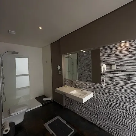 Aqua Ria Boutique Hotel 3*